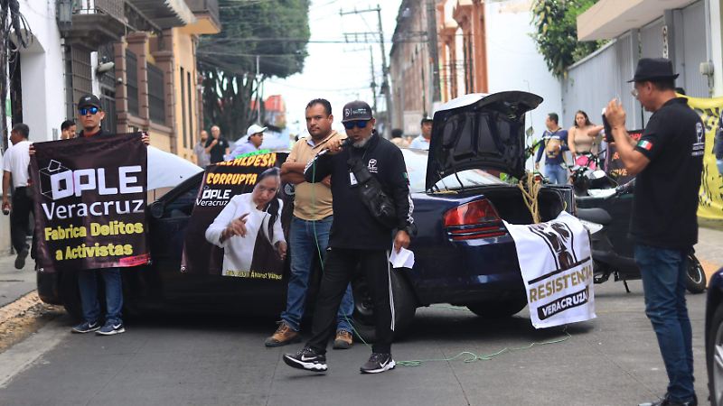 Protesta ante el OPLE